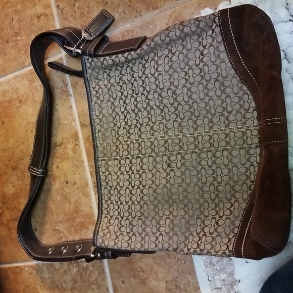 Purse - Picture 2 of 5
